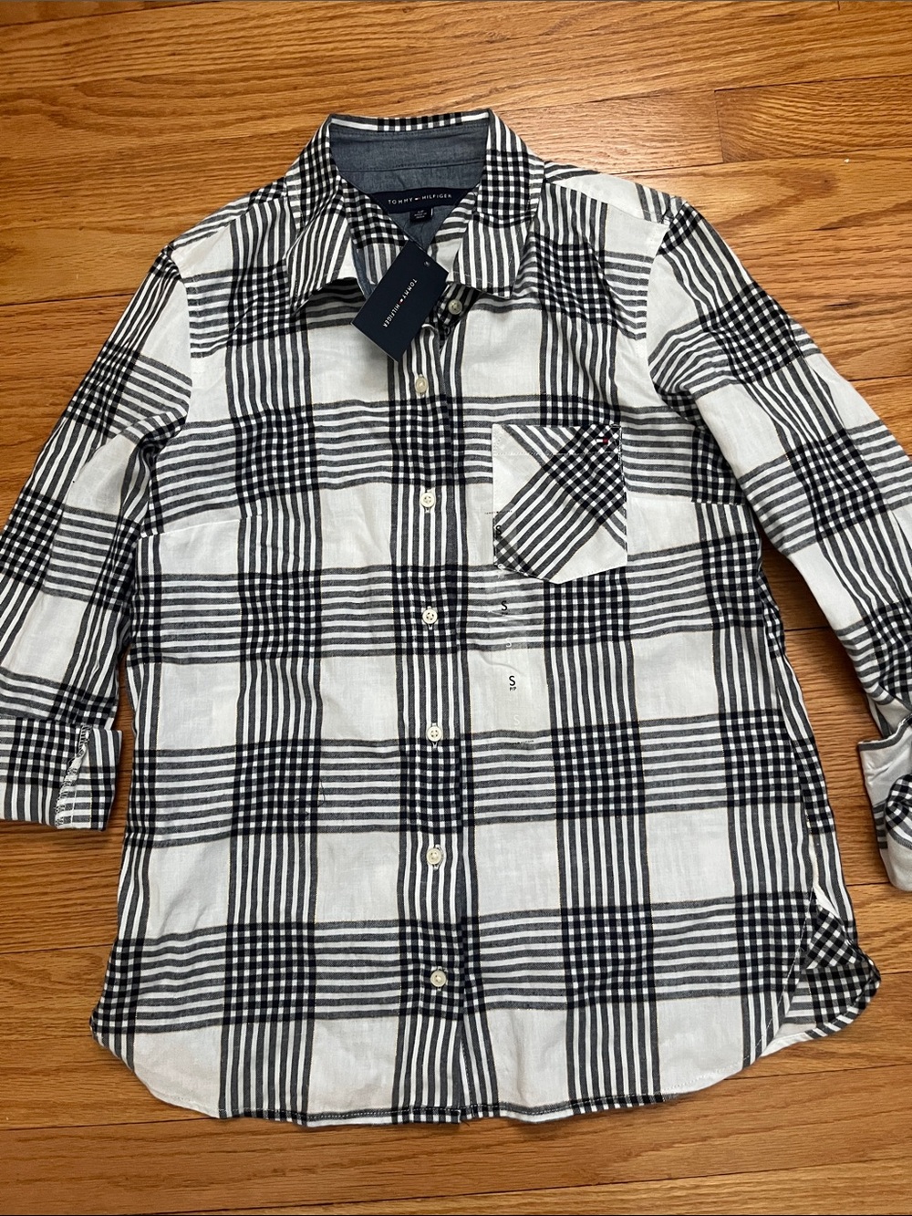 Tommy Hilfiger Women’s Plaid Button-Down Shirt
